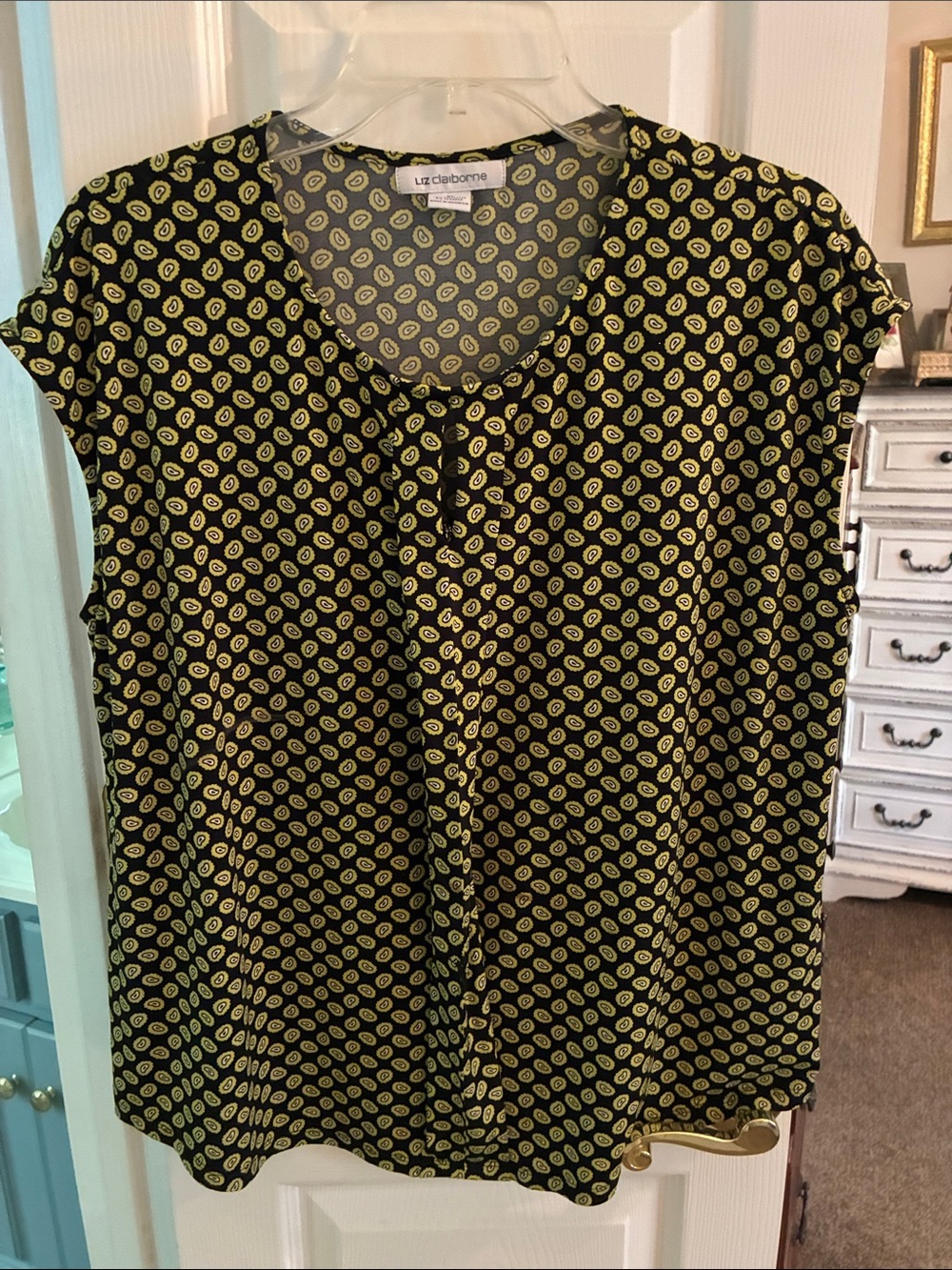 Liz Claiborne Black Top with Yellow Dot Paisley Print SZ XL